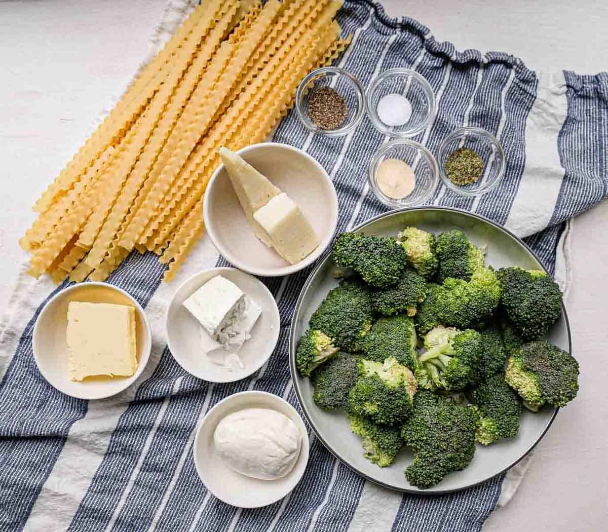 ingredients for broccoli alfredo