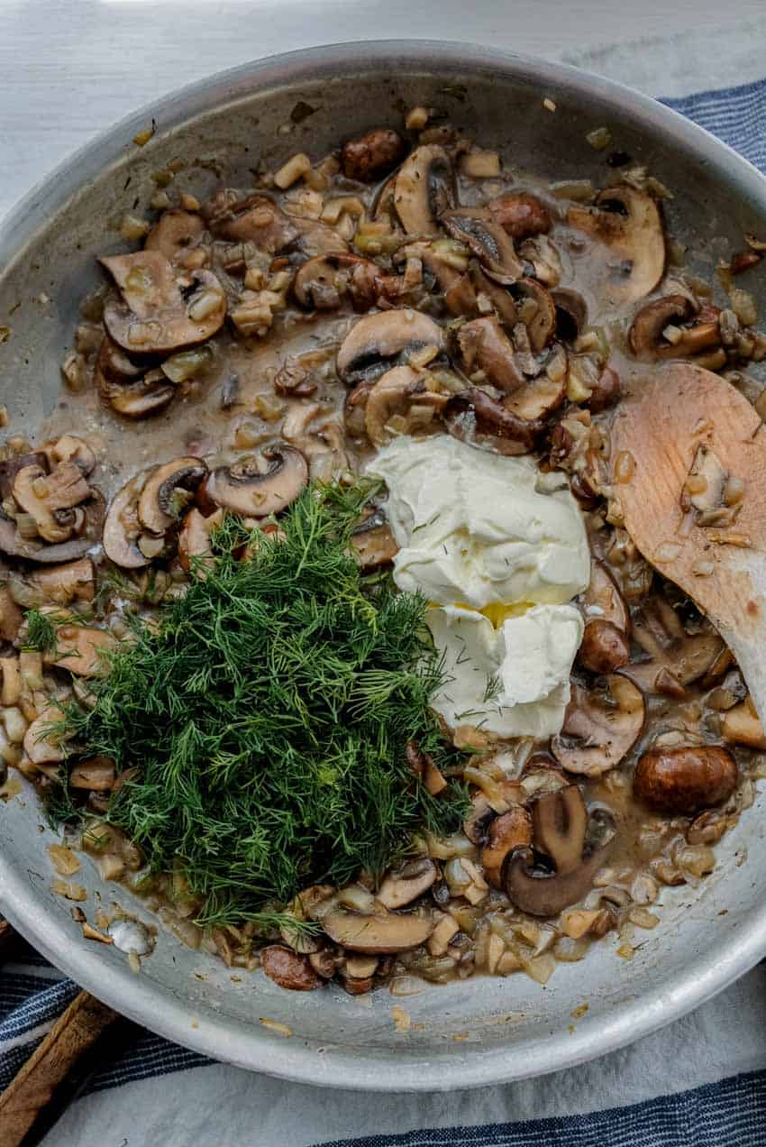 adding dill to mushroom stew