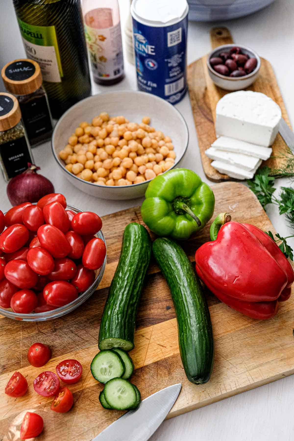 chickpea salad ingredients