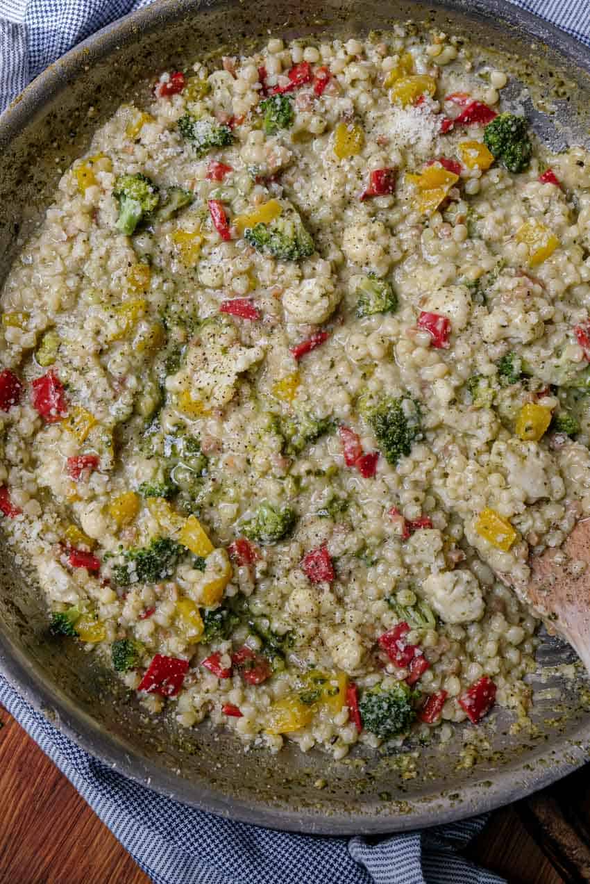 serving pesto fregula