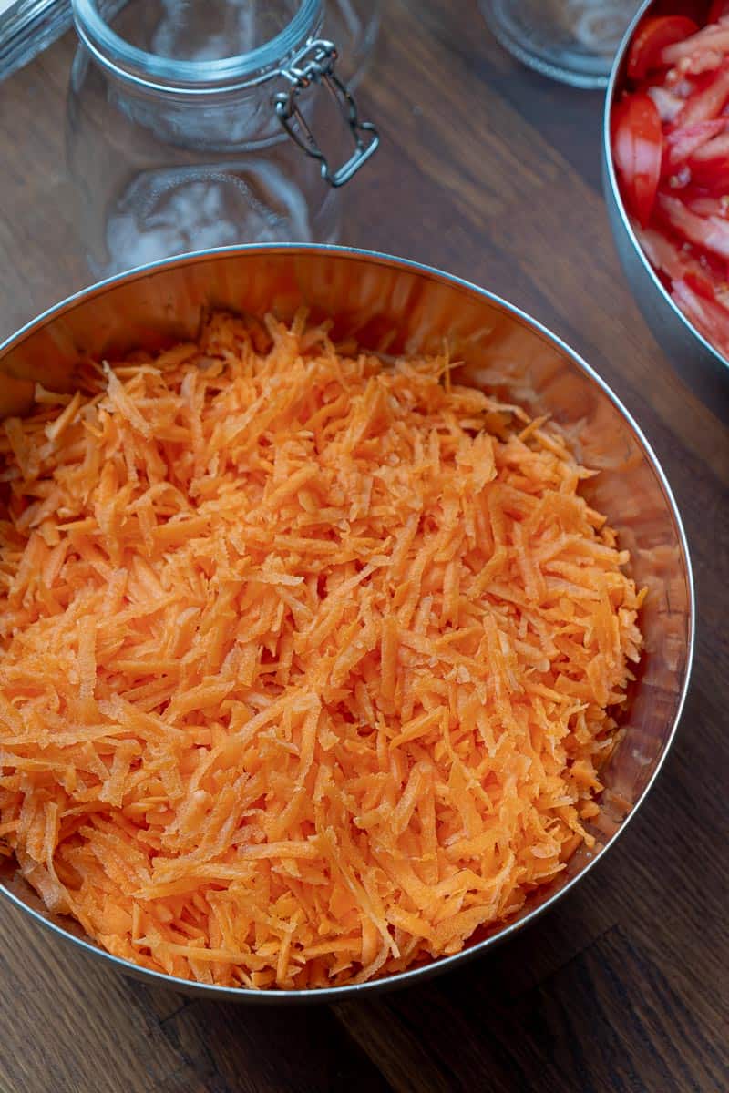 grated carrots for soup base